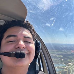 Meet your Posher, Andres